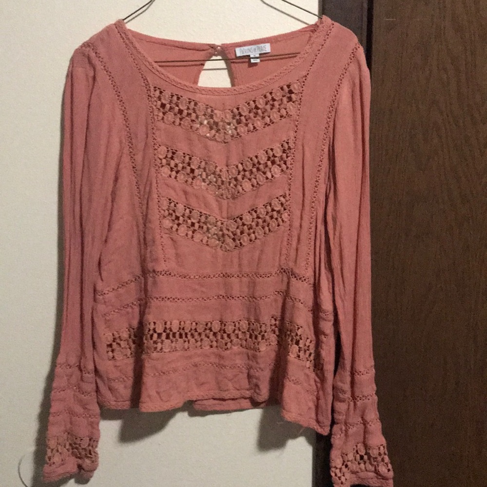 Buckle Blouse with key hole back